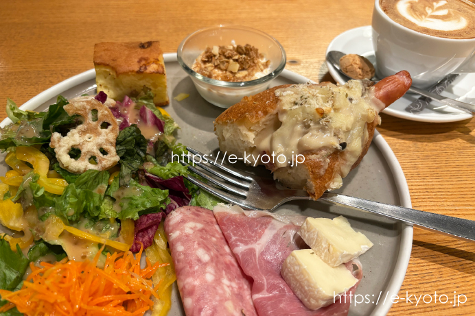 嵐山でモーニング！パンとエスプレッソと嵐山庭園へ