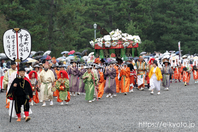 時代祭2025、雨にも負けず ― 京都御苑で見た平安の雅
