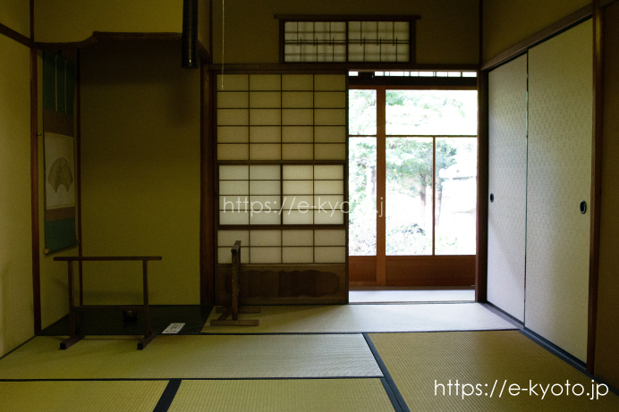 橘山の間